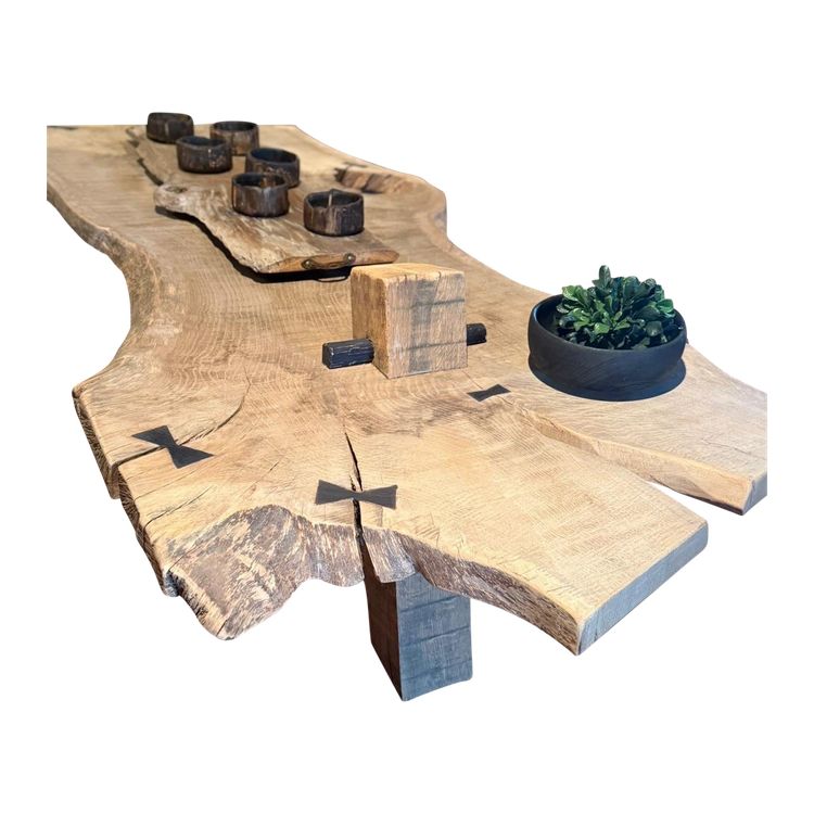 Table basse ( salon) reconstruit avec du vieux chêne datant des années 1950(environ)