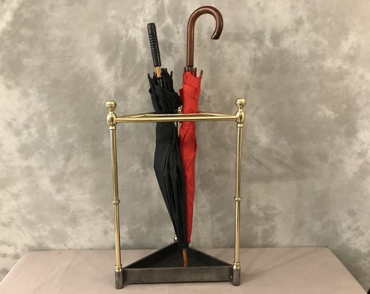 Porte parapluies en laiton d'époque 19 ème en forme de triangle 