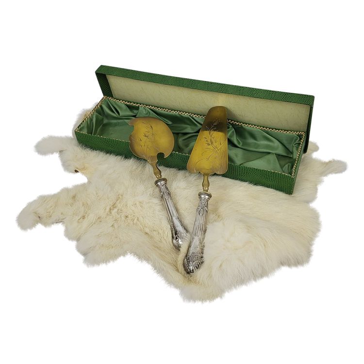 Silver Vermeil Art Nouveau pie server and cake server
