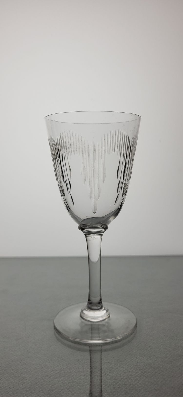 6 Baccarat crystal wine glasses model Molière