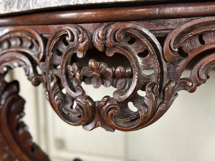 Console in legno intagliato Luigi XV, marmo grigio delle Ardenne, XVIII secolo