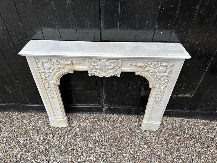Kamin Aus Weißem Carrara-Marmor Um 1880