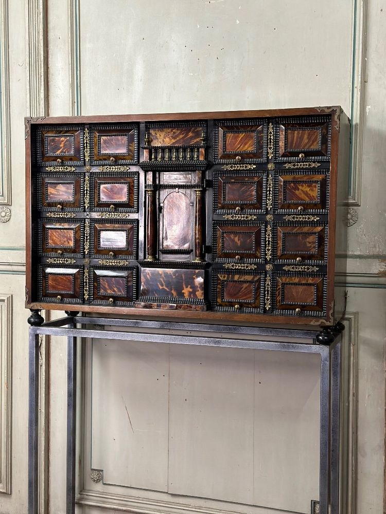 Cabinet En Bois Noirci Et écaille Blonde, Italie Fin XVIIéme Siècle