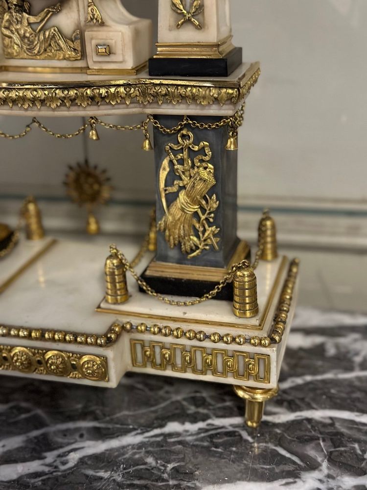 Louis XVI Portico Clock In Marble And Gilt Bronze, 18th Century
