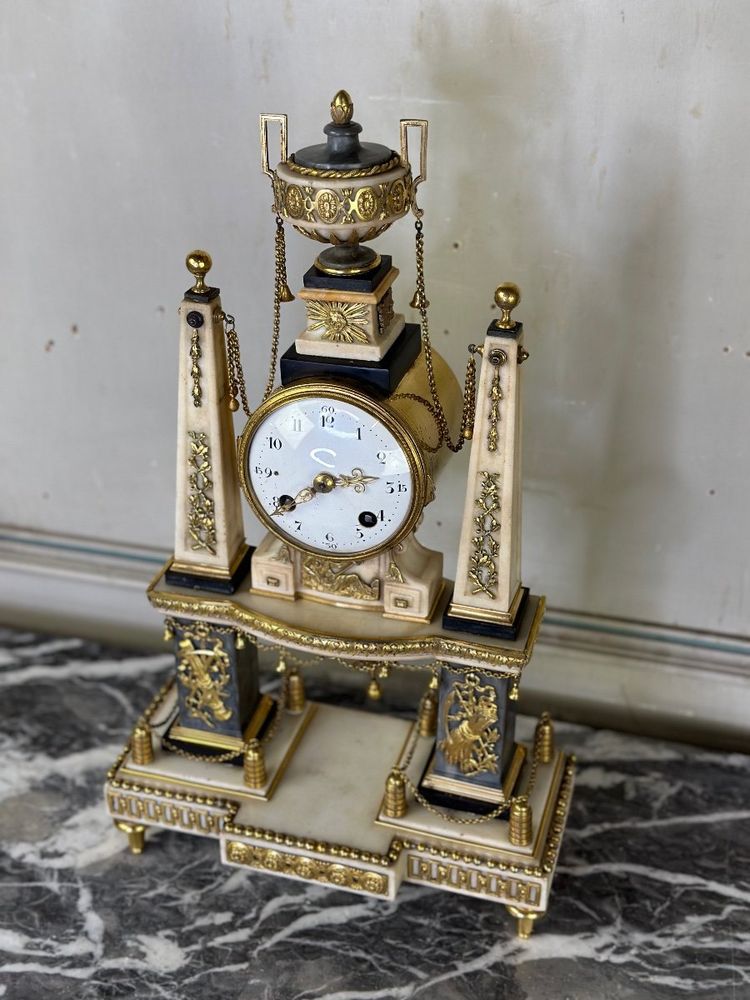 Louis XVI Portico Clock In Marble And Gilt Bronze, 18th Century