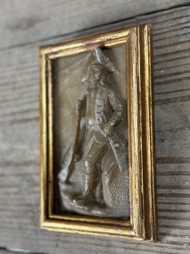 Militare in armi, rilievo in alabastro, fine XVIII secolo