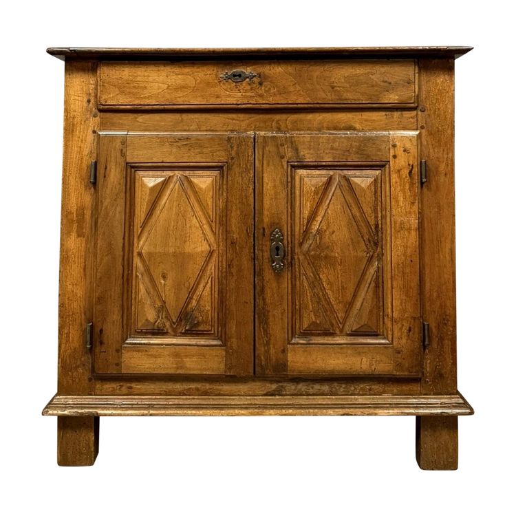 Buffet Epoche Louis XIII aus massivem Nussbaumholz um 1700