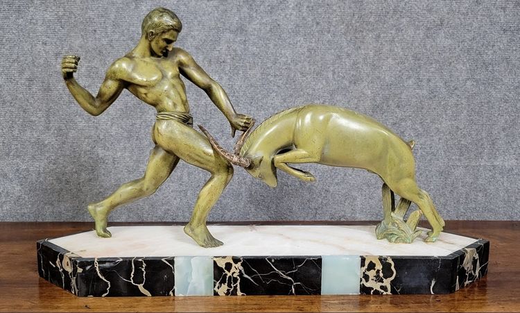 KOWAS : Grand groupe en régule patiné vert, époque Art déco