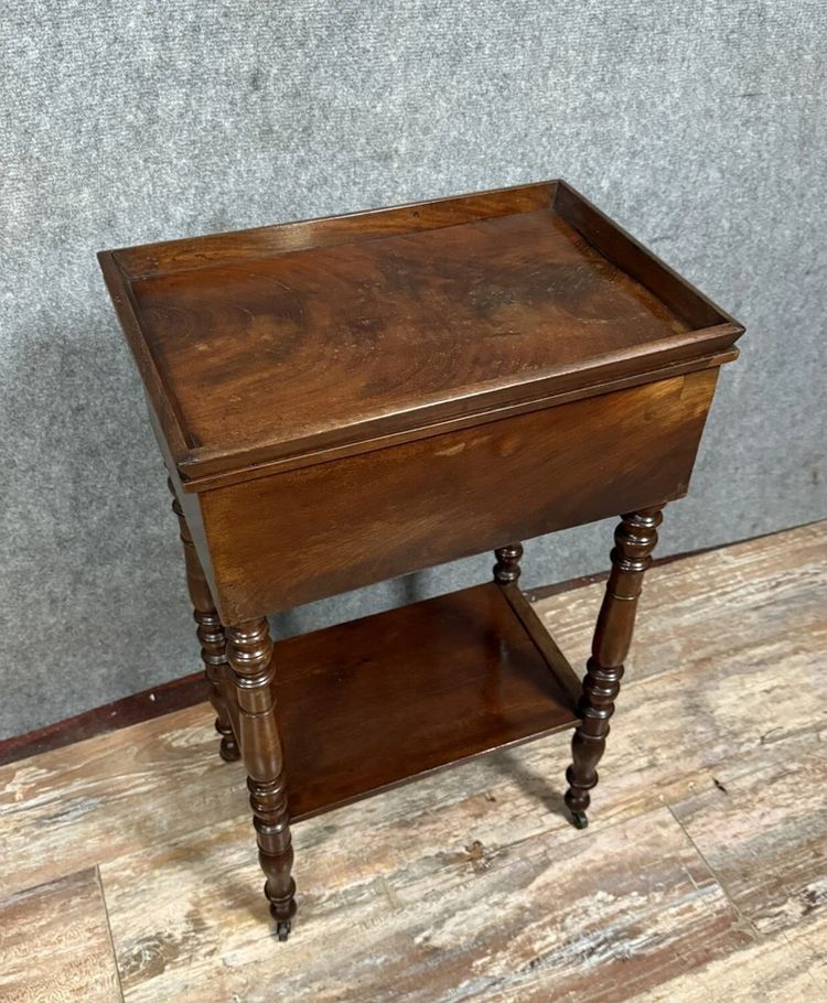 Table d'apparat époque Empire en acajou vers 1820