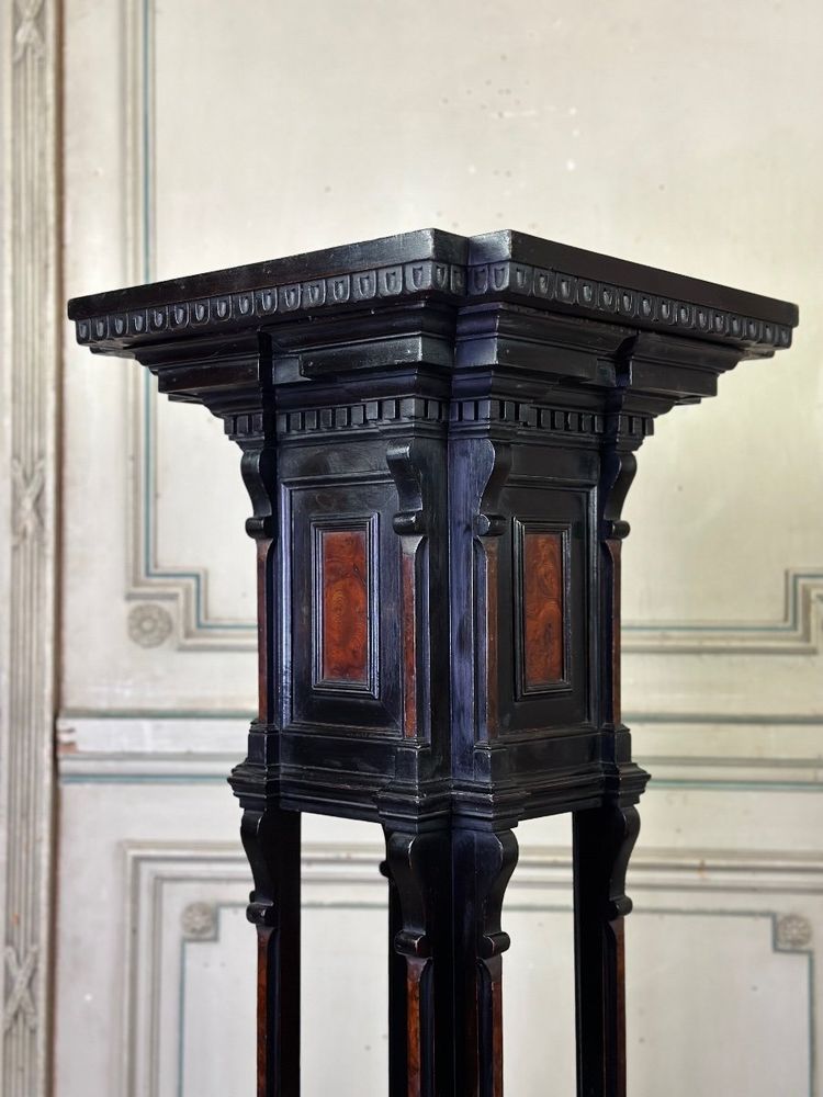Sellette En Bois Noirci Et Placage De Loupe, Superbe Assemblage De Moulures Circa 1880