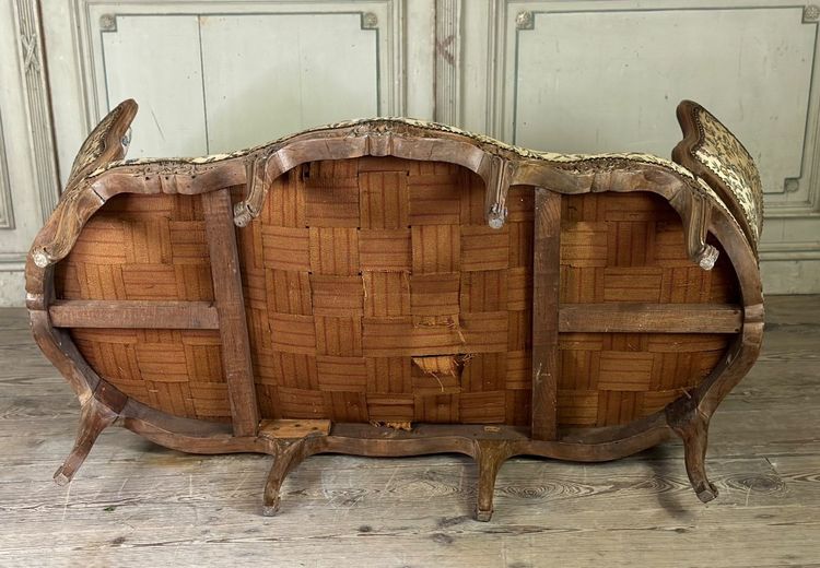 Banquette Corbeille Louis XV En Bois Sculpté, XVIIIème Siècle