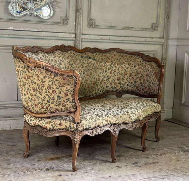 Banquette Corbeille Louis XV En Bois Sculpté, XVIIIème Siècle