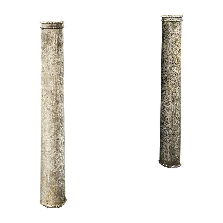 Paire De Colonnes En Pierre D’istrie, Venise XVIème Siècle