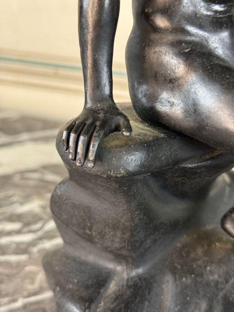 Hermès Au Repos, bronzo patina nera, qualità molto raffinata, inseguimento 19° secolo