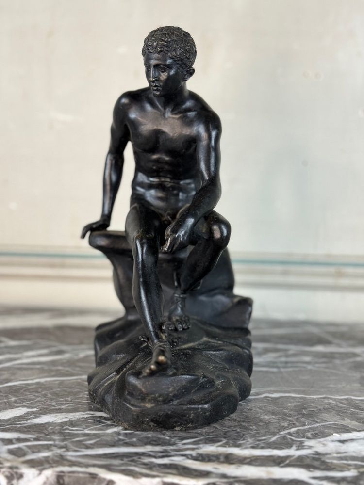 Hermès Au Repos, bronzo patina nera, qualità molto raffinata, inseguimento 19° secolo