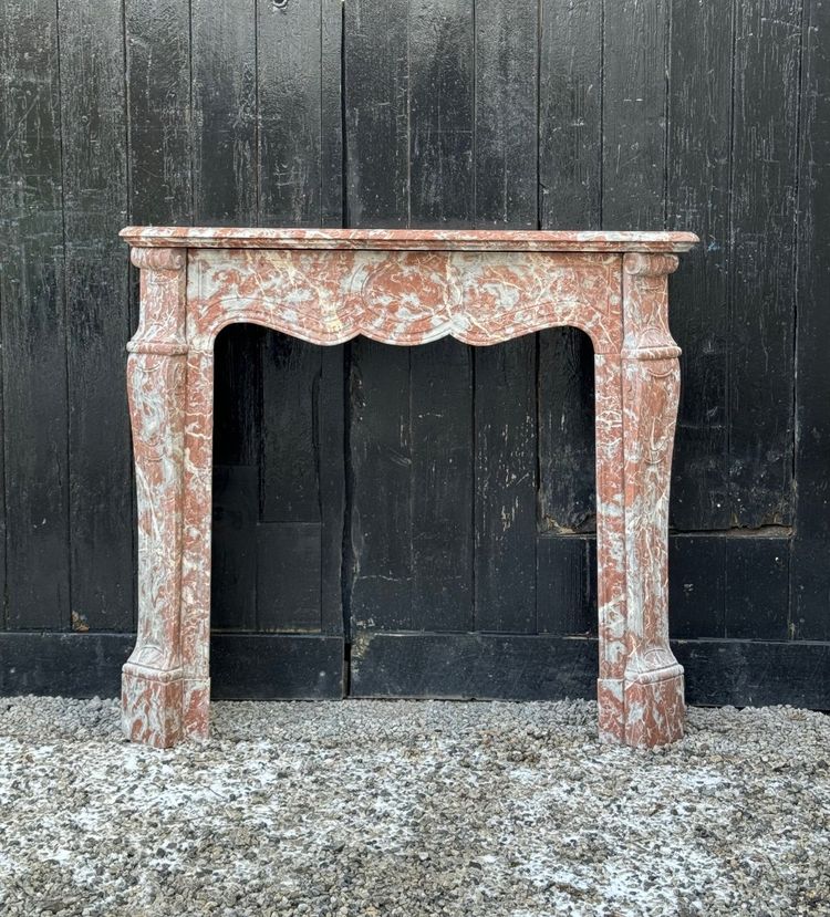 Kamin Im Stil von Louis XV Pompadour Aus Rotem Marmor Aus Rance um 1880
