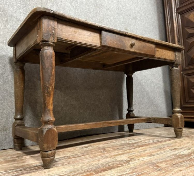 Bureau époque Louis XIII en bois massif