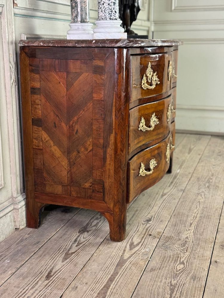 Commode Louis XV En Placage Et Bronzes Dorés, Marbre De Rance, XVIIIème Siècle