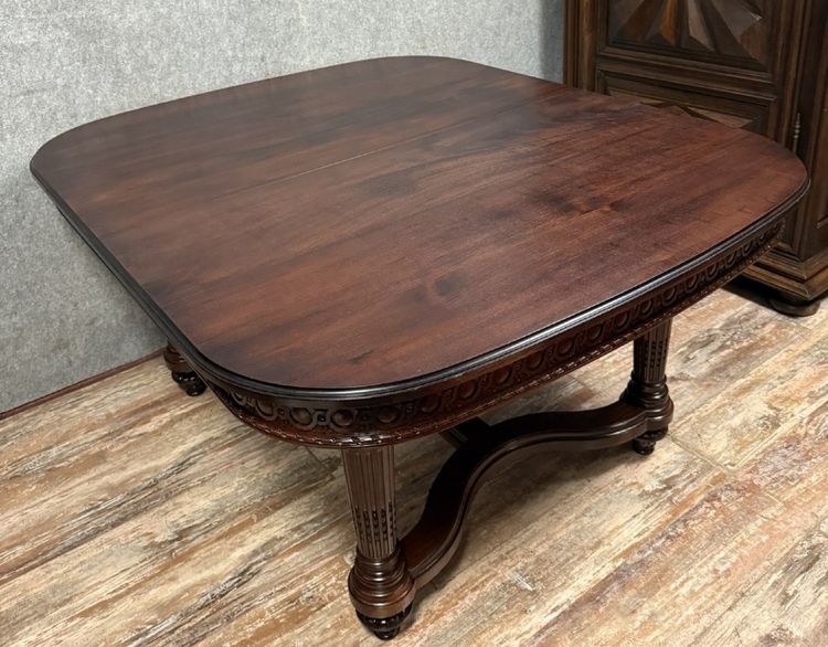 table a allonges style Louis XVI époque XIXème, en acajou