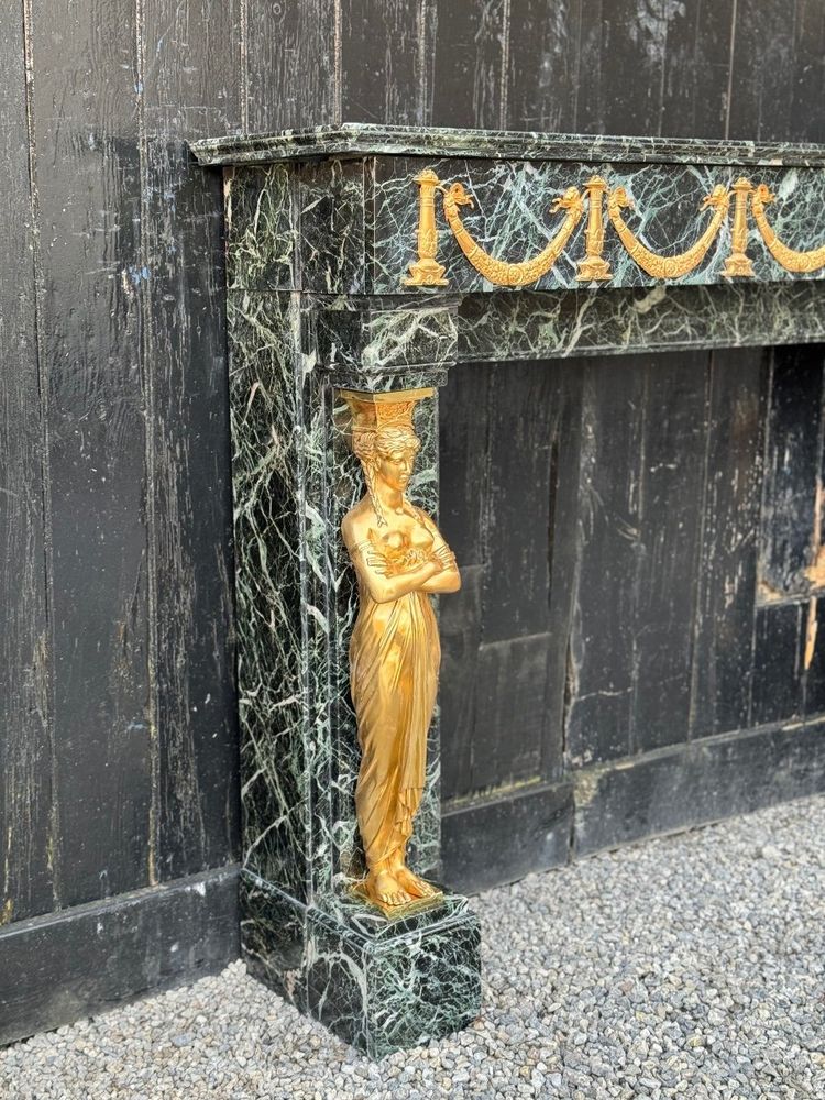 Cheminée De Style Empire En Marbre Vert Antique Et Bronzés Dorés Vers 1880