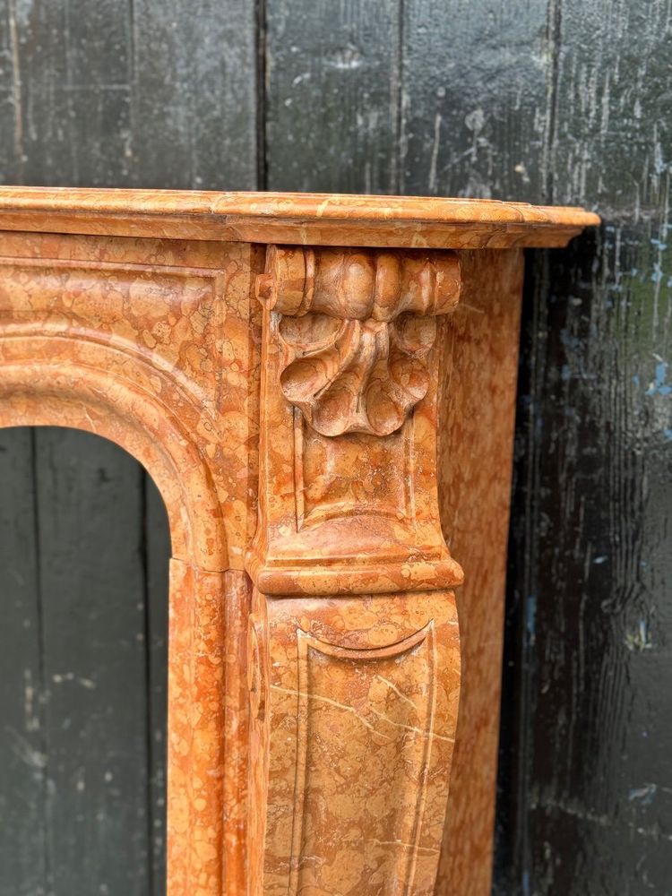Kamin Im Stil von Louis XV Aus Rotem Veroneser Marmor Um 1880