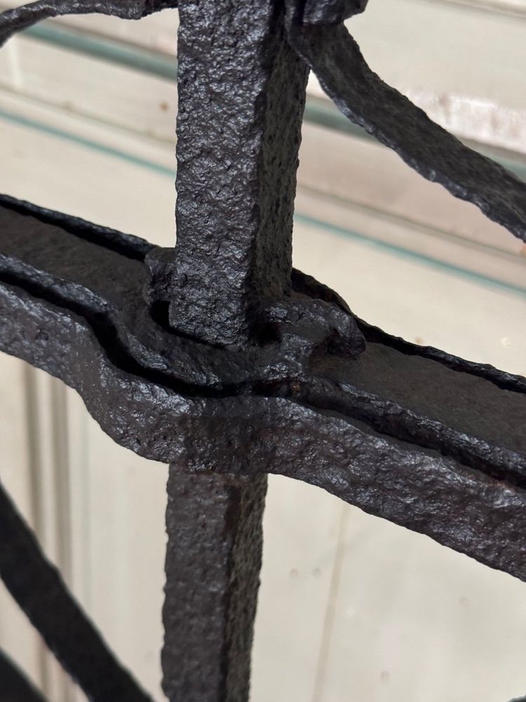 Croix En Fer Battu, XVIIIème Siècle