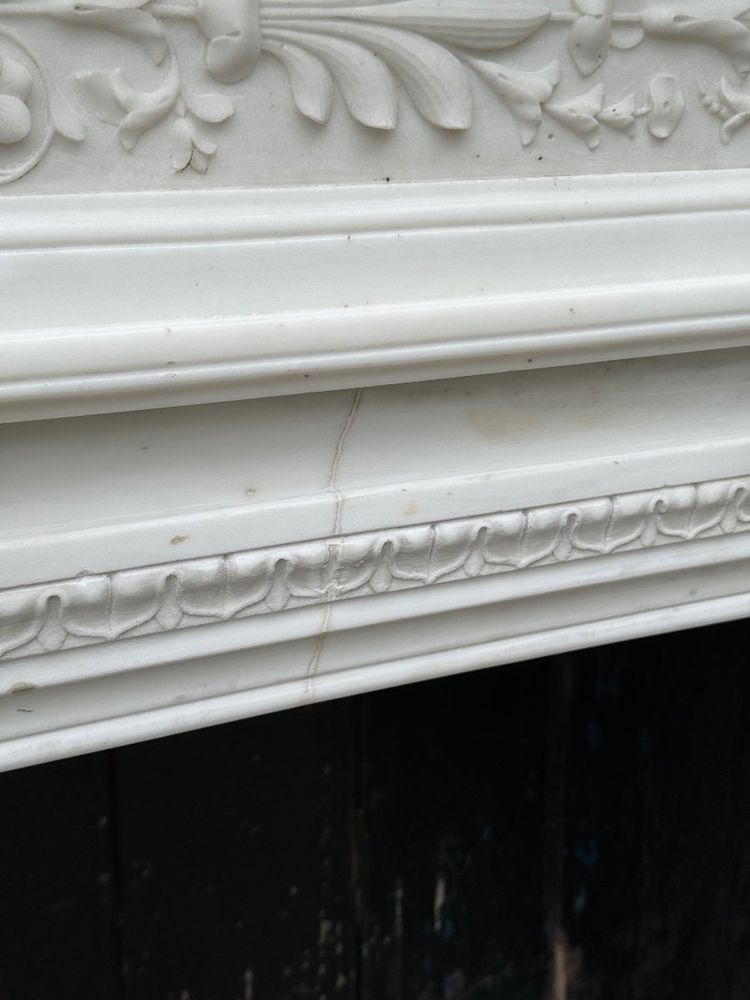 Kamin Im Stil Louis XVI Weißer Marmor Statuarisch Um 1880