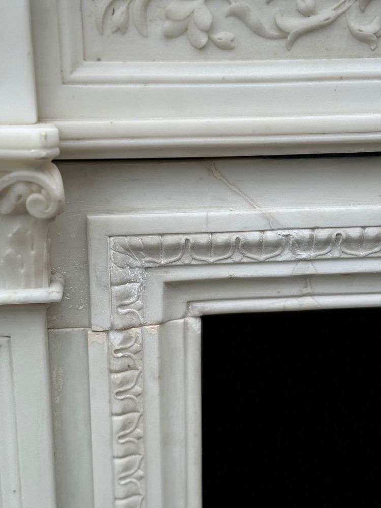 Kamin Im Stil Louis XVI Weißer Marmor Statuarisch Um 1880