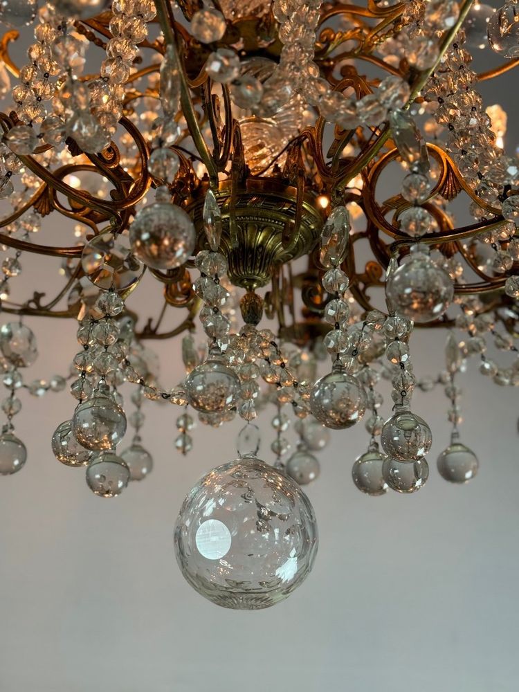 Important Gilded Bronze Chandelier Festooned With Glass Balls, Circa 1890