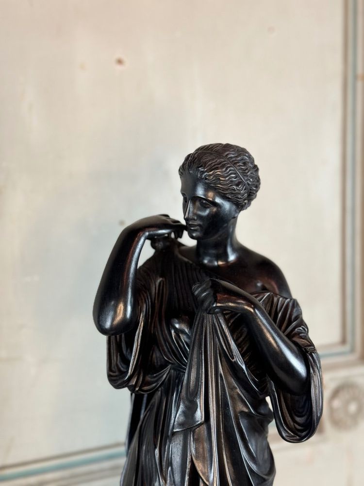 Diane De Gabies, Bronze d'Après L’antique, Patine Noire  XIXème Siècle