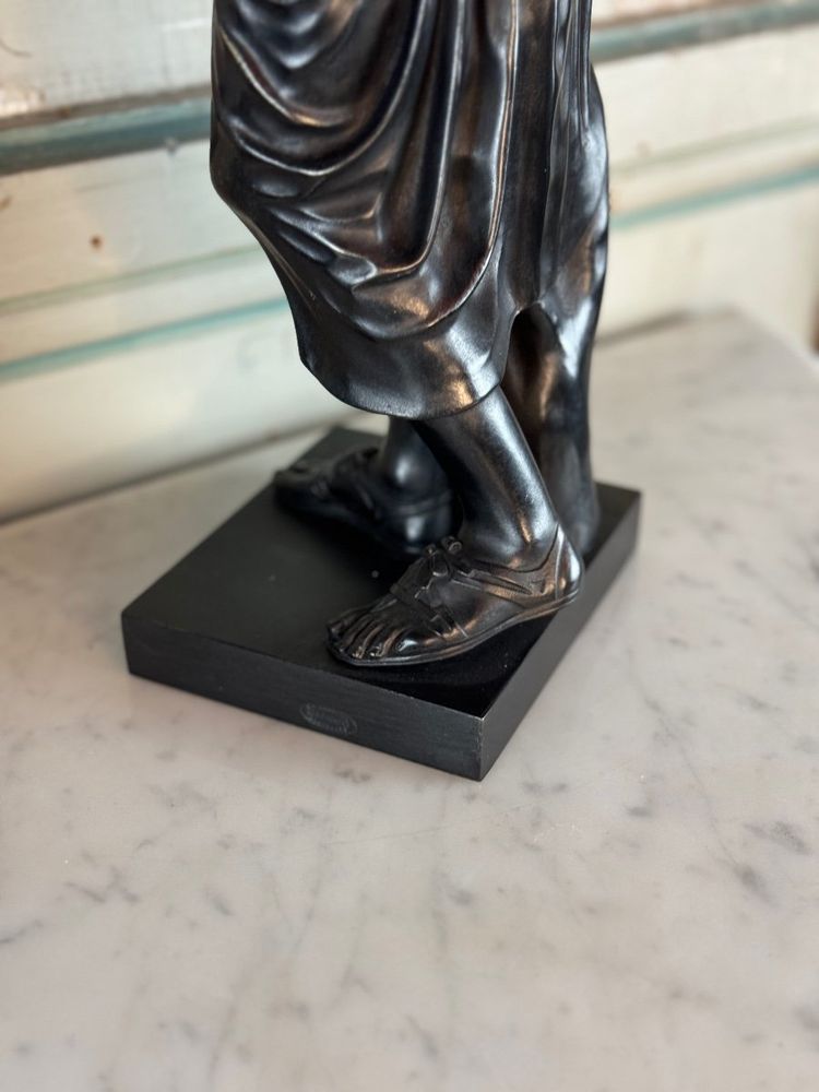 Diane De Gabies, Bronze d'Après L’antique, Patine Noire  XIXème Siècle