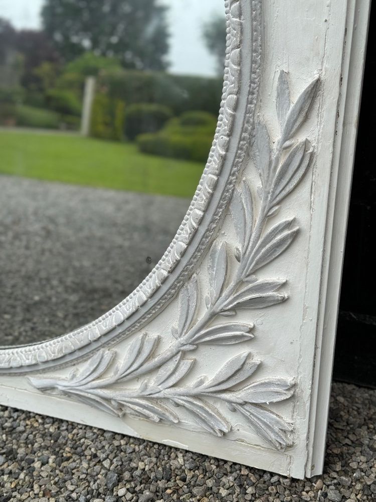 Miroir De Cheminée, Trumeau Louis XVI En Bois Sculpté Rechampi Blanc Et Gris, XVIIIème Siècle