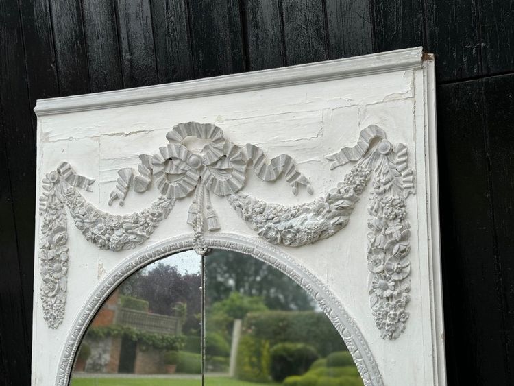 Miroir De Cheminée, Trumeau Louis XVI En Bois Sculpté Rechampi Blanc Et Gris, XVIIIème Siècle