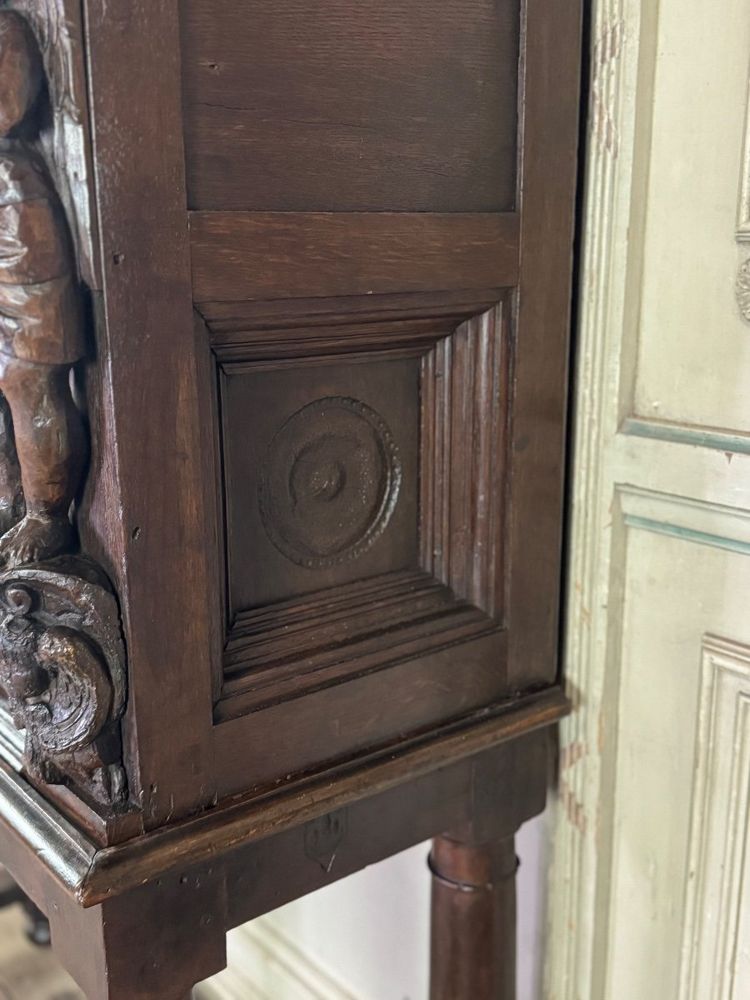 Renaissance credenza, Dressoir-cabinet, Netherlands, 17th century