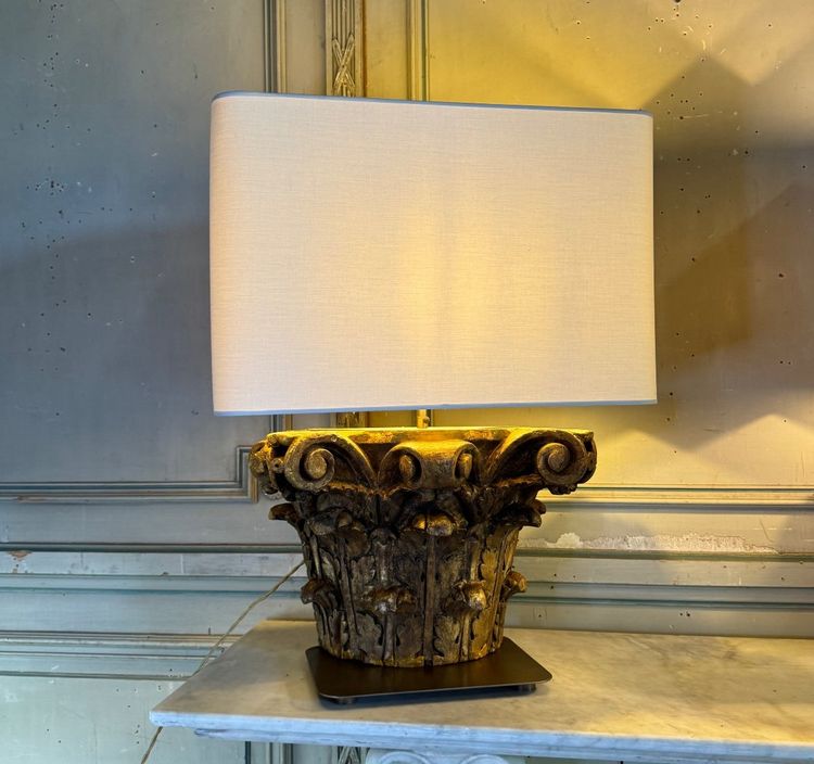 Pair of Table Lamps, Half Corinthian Capitals in Carved and Gilded Wood, 18th Century