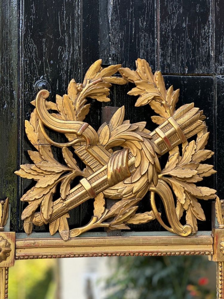 Louis XVI Mirror in Carved and Gilded Wood, Late 18th Century
