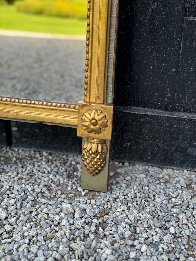 Louis XVI Mirror in Carved and Gilded Wood, Late 18th Century