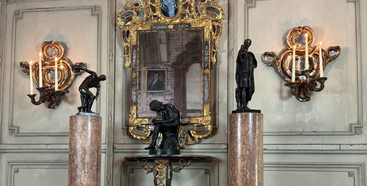 Paire De Miroirs Appliques De Style Baroque, Miroirs à Pareclose Vers 1880
