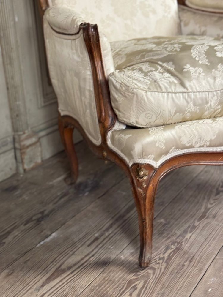 Paire De Grandes Bergères Louis XV Estampillée Nicolas Quinibert Foliot , Paris XVIIIème Siècle