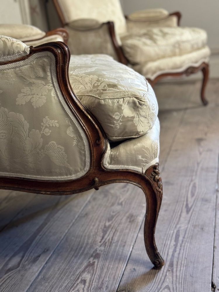 Paire De Grandes Bergères Louis XV Estampillée Nicolas Quinibert Foliot , Paris XVIIIème Siècle
