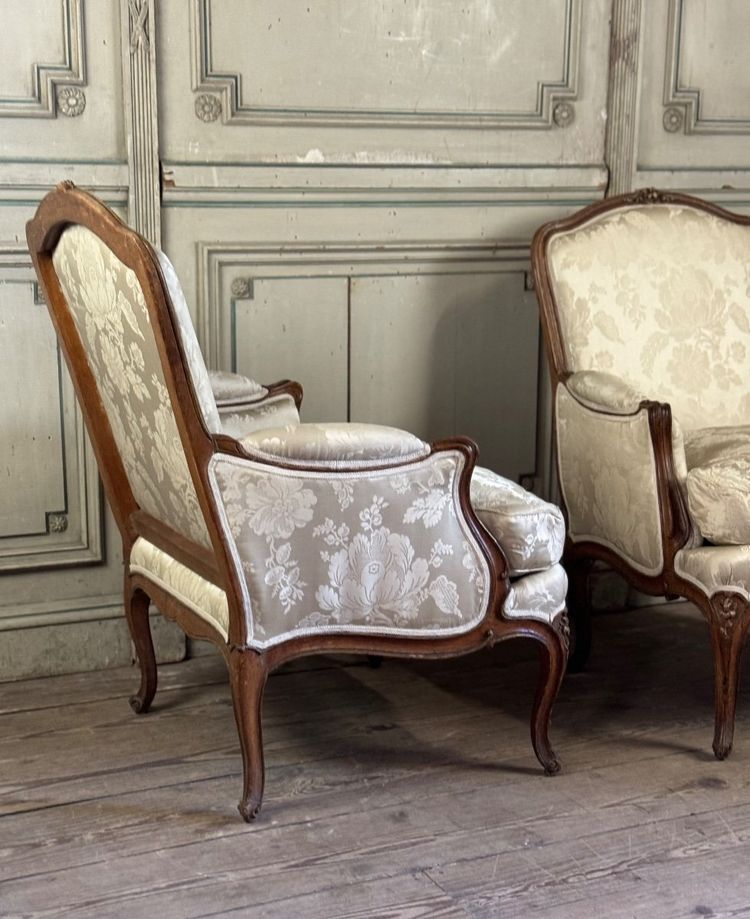 Paire De Grandes Bergères Louis XV Estampillée Nicolas Quinibert Foliot , Paris XVIIIème Siècle