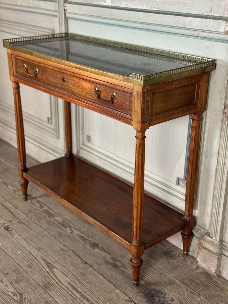 Console En Acajou Louis XVI, XVIIIème siècle