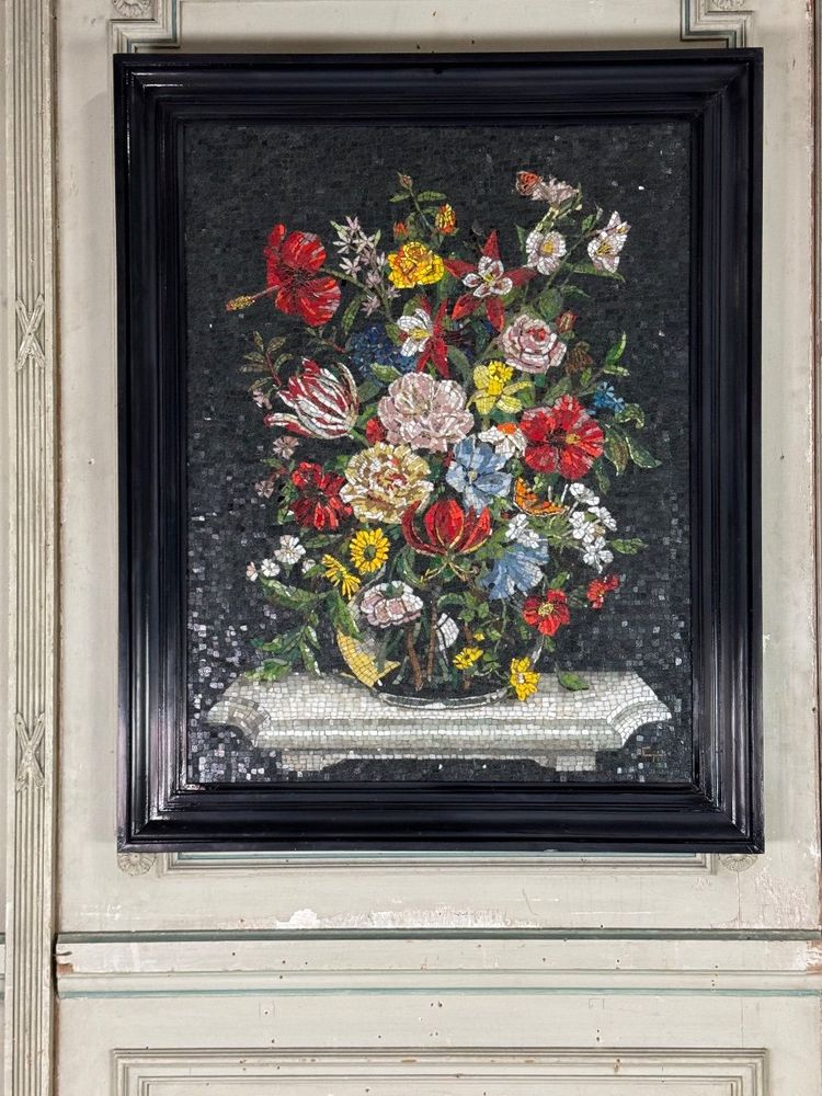 Stillleben mit Blumenstrauß, Glasmosaik, Monogramm Ch, um 1980