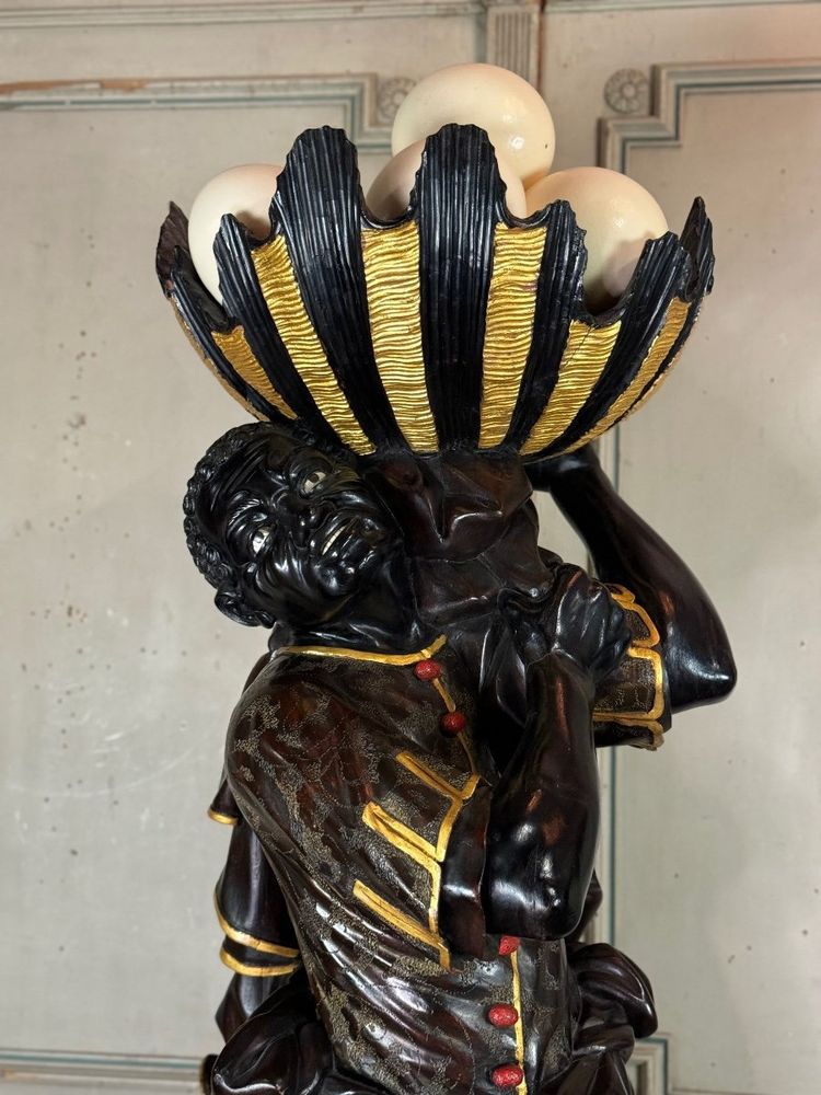 Coppia di porta bacinelle moreschi, sculture veneziane laccate e dorate, circa 1880