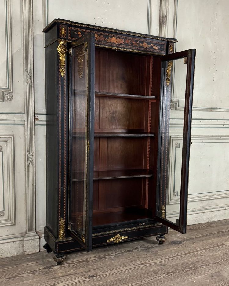 Library, Showcase Napoleon III, Italy About 1880