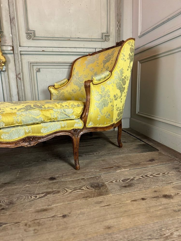 Duchesse En Bateau, Chaise Longue, Louis XV, Soierie Jaune, XVIIIème Siècle