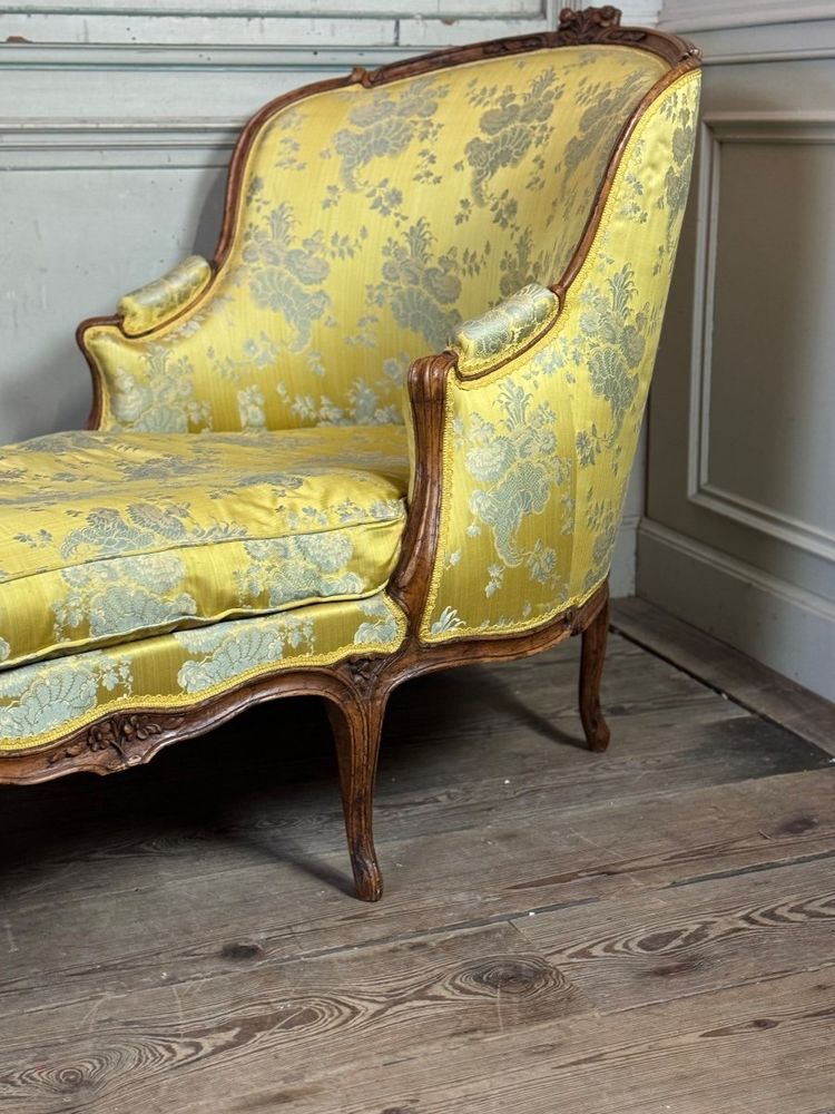 Duchesse En Bateau, Chaise Longue, Louis XV, Soierie Jaune, XVIIIème Siècle