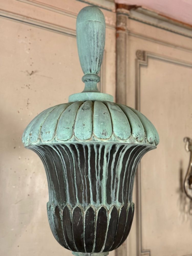 Terminale in rame, Urna decorativa, 1880 circa