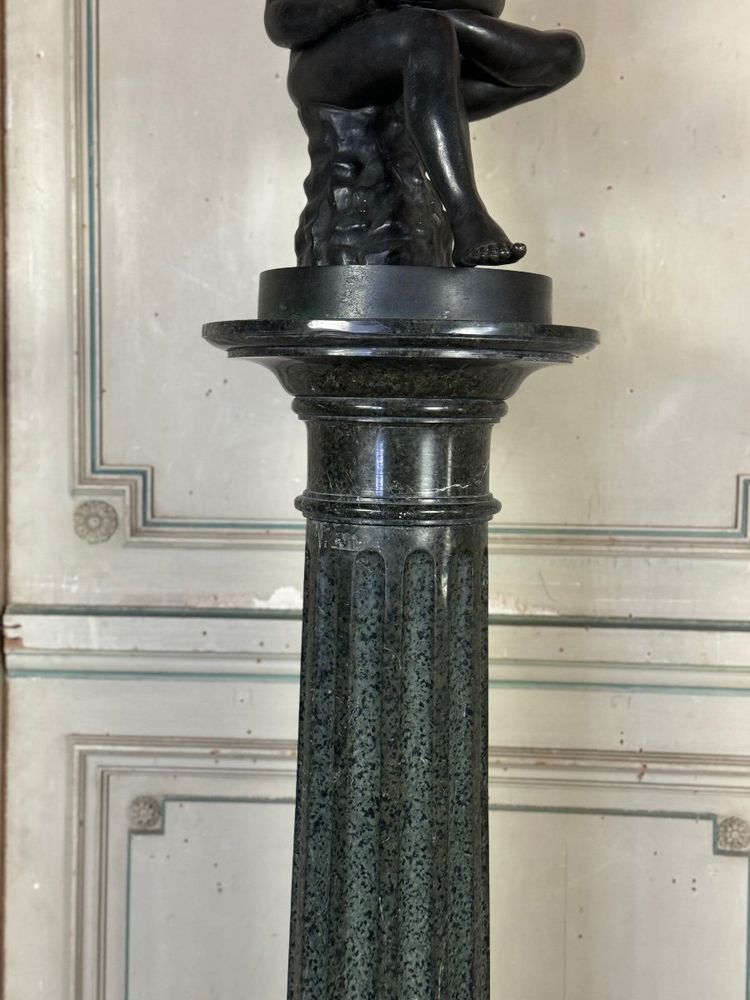 Geriffelte Säule aus Serpentinmarmor, um 1880