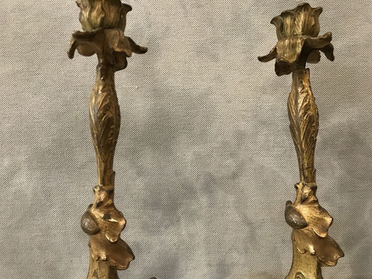 Paire de bougeoirs ancien en régule doré d'époque 19 ème 